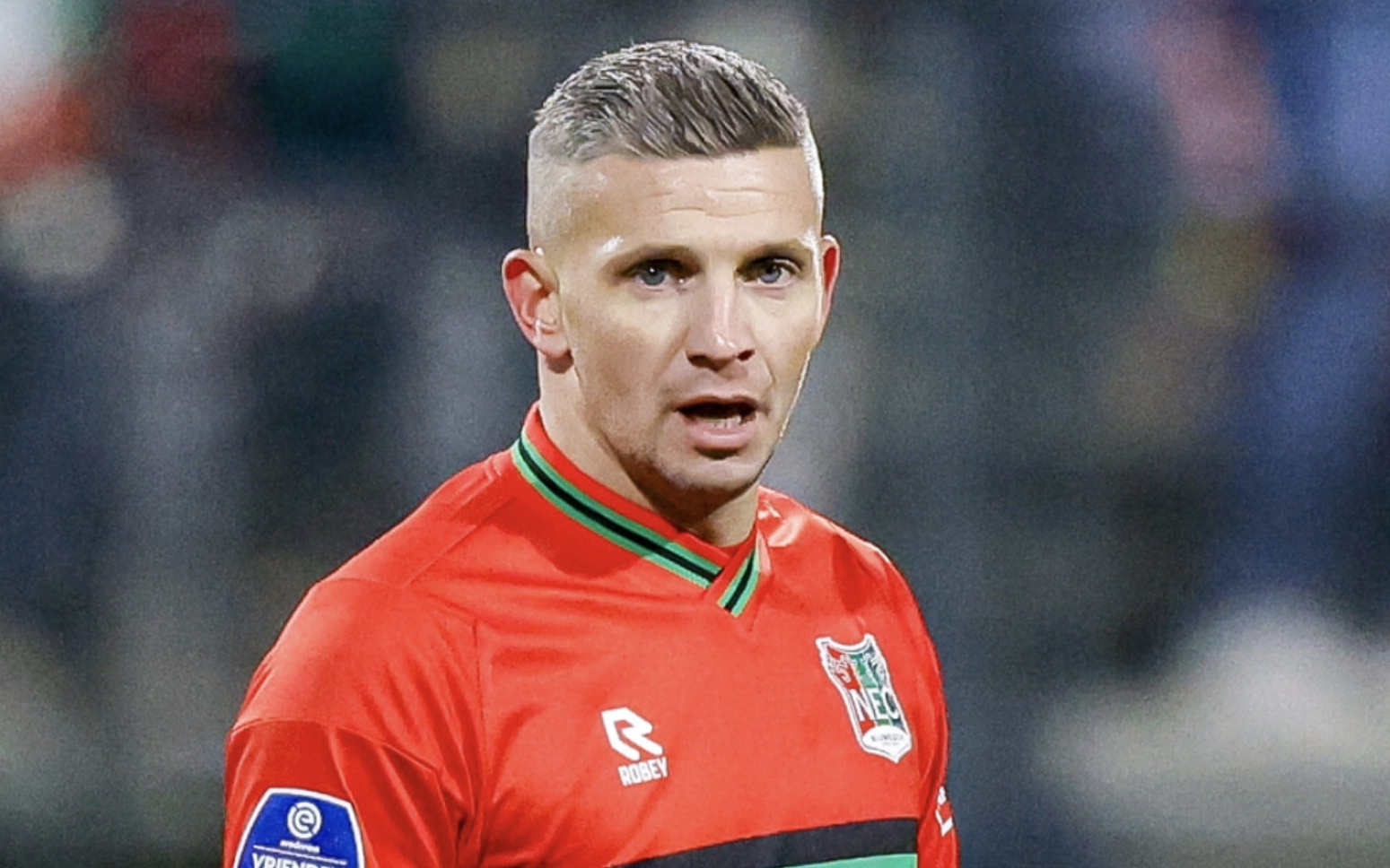 布阵总是决 布阵总是决