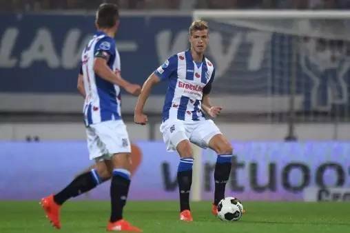 与此同时 与此同时