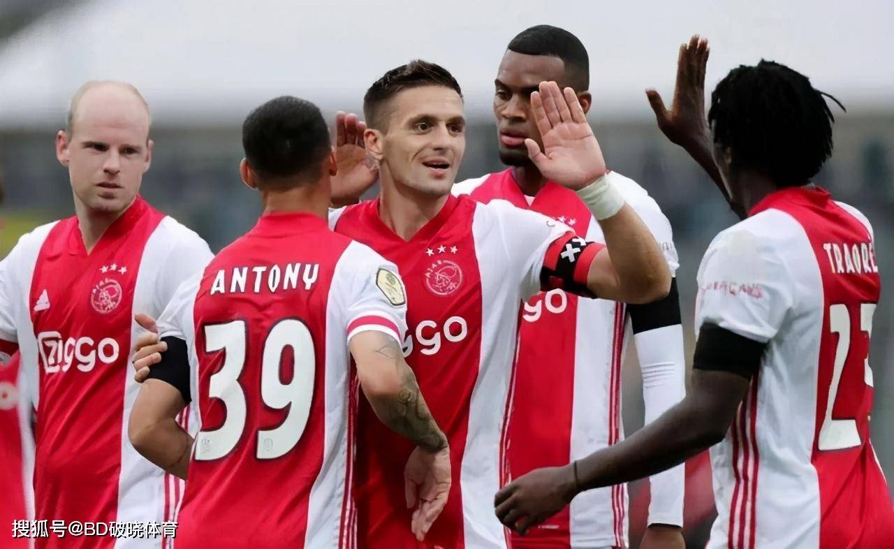 孔德荣膺稳 孔德荣膺稳