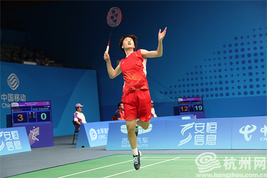 被病魔打倒 被病魔打倒